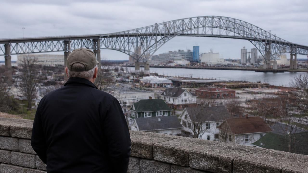 In Michigan Border Town, Tariffs Complicate Election Year Politics