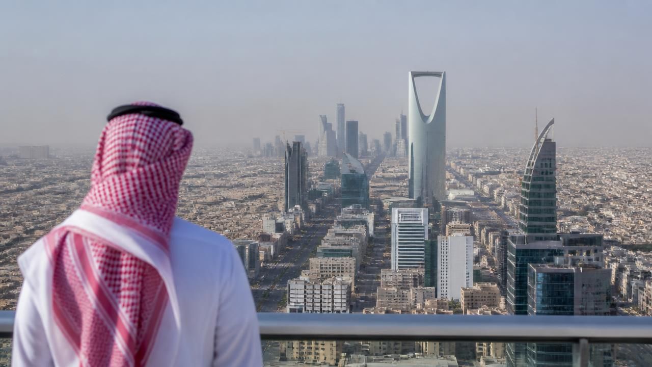 Saudi Arabia says Houthi missile targeted Riyadh, opening new front in Iran war