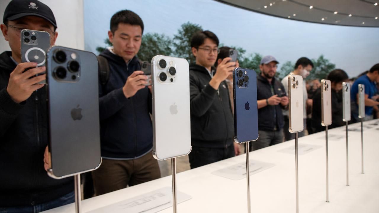 Apple's New iPhones Arrive, and So Does the Scrutiny