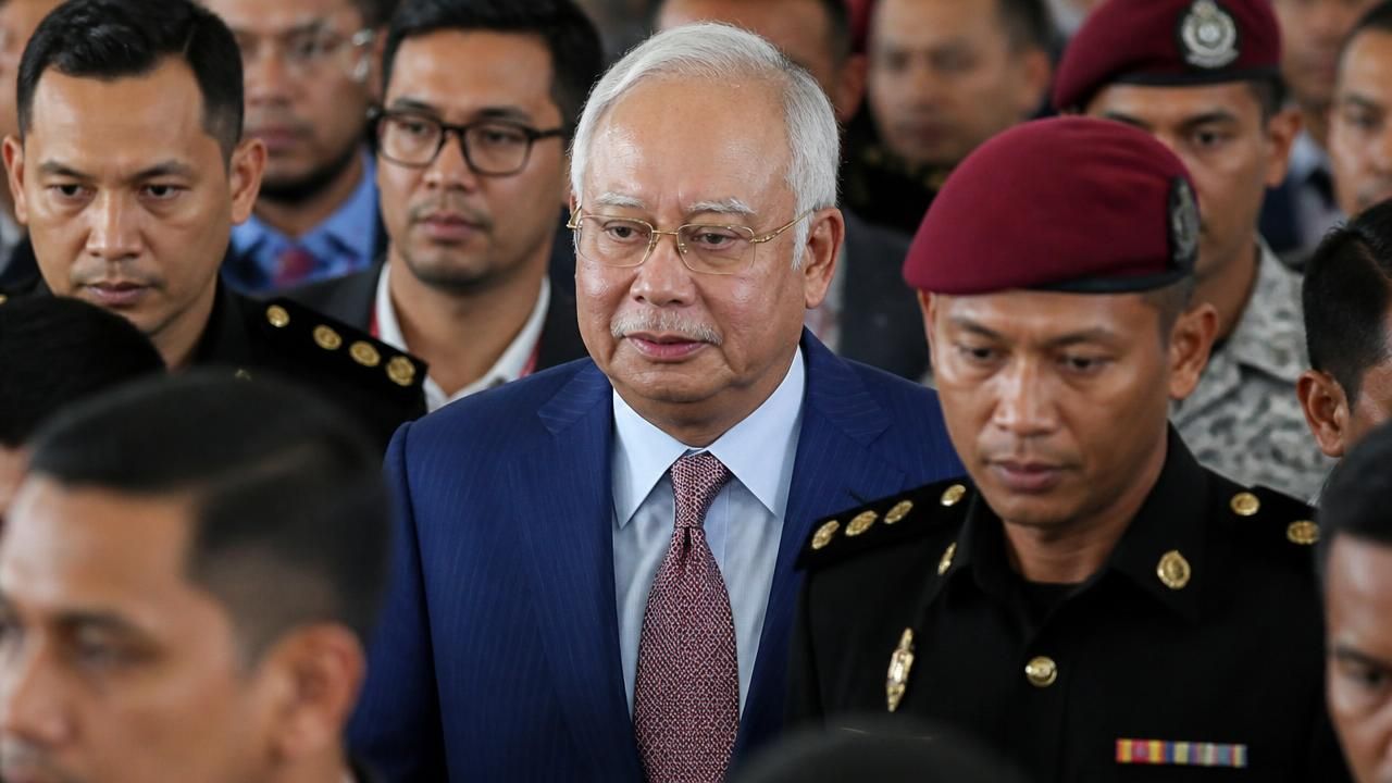 Malaysia Defers Ruling on Najib's Royal Pardon Bid Amid Public Backlash