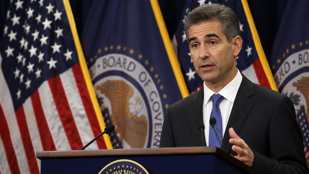 Fed Holds Rates at 3.75%-4% in 10-2 Vote as Inflation Stays Stubborn