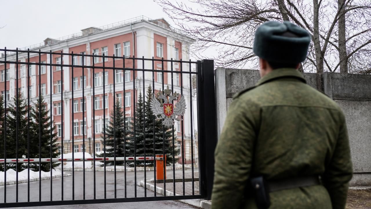Mystery Death at Russian Anti-Plague Lab Raises Biosecurity and Diplomatic Questions