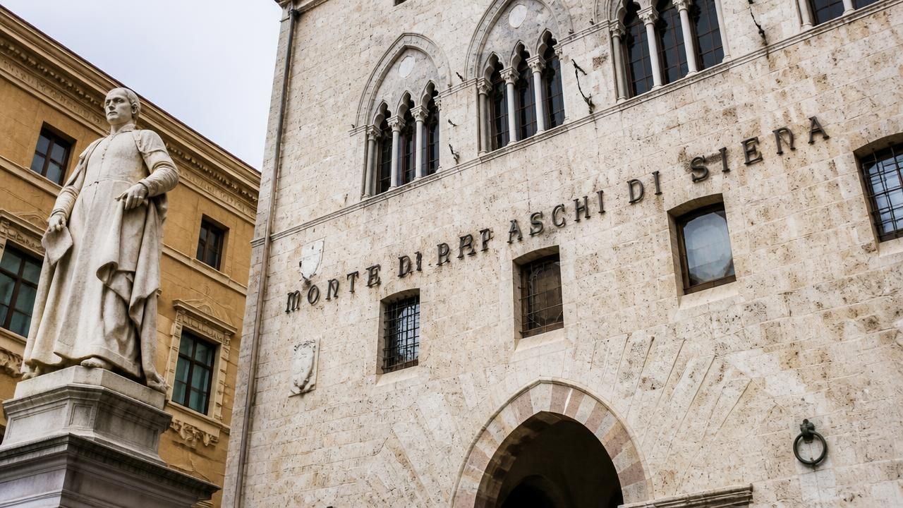 Intesa Sweetens Monte dei Paschi Bid to €35 Billion as Investor Backs Deal, Antitrust Probe Looms